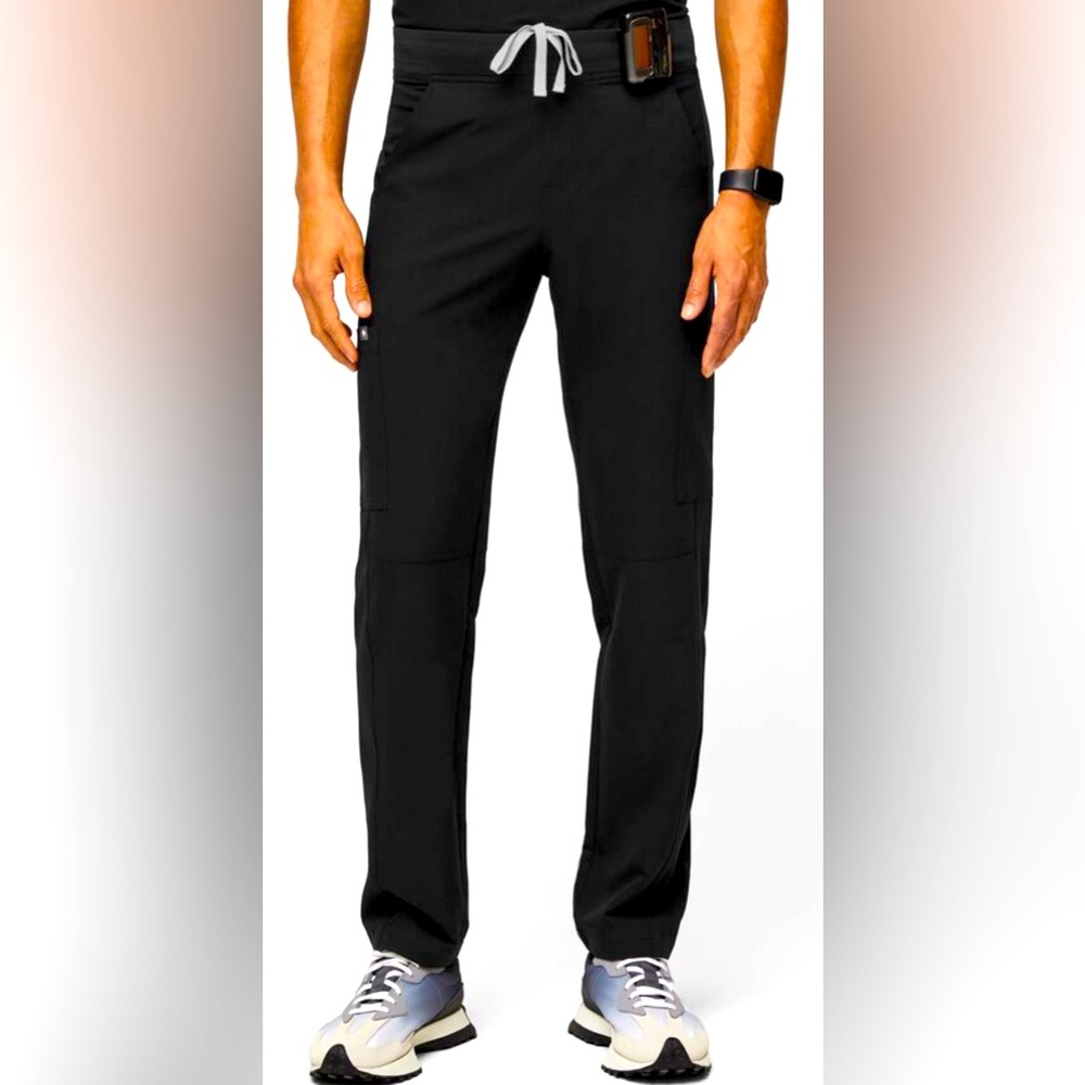 M Figs Technical Collection Cargo Pants